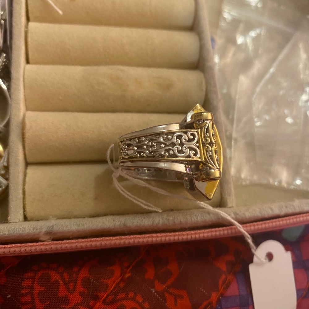 A TRUE STATEMENT RING SIZE 8 - Picture 4 of 11